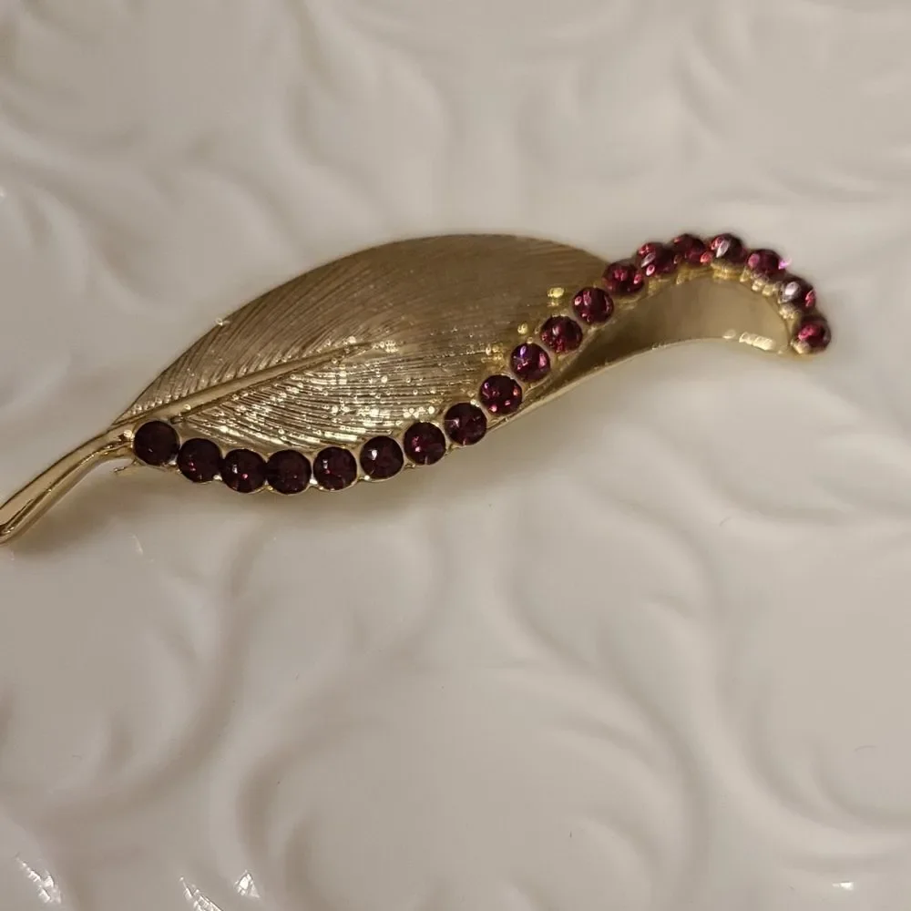 Vintage Leaf Brooch